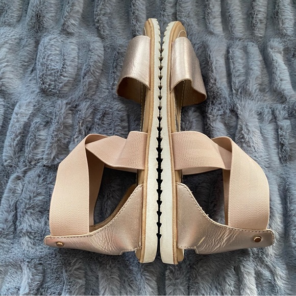 Sorel Ella™ Metallic Leather Sandal - Picture 7 of 10